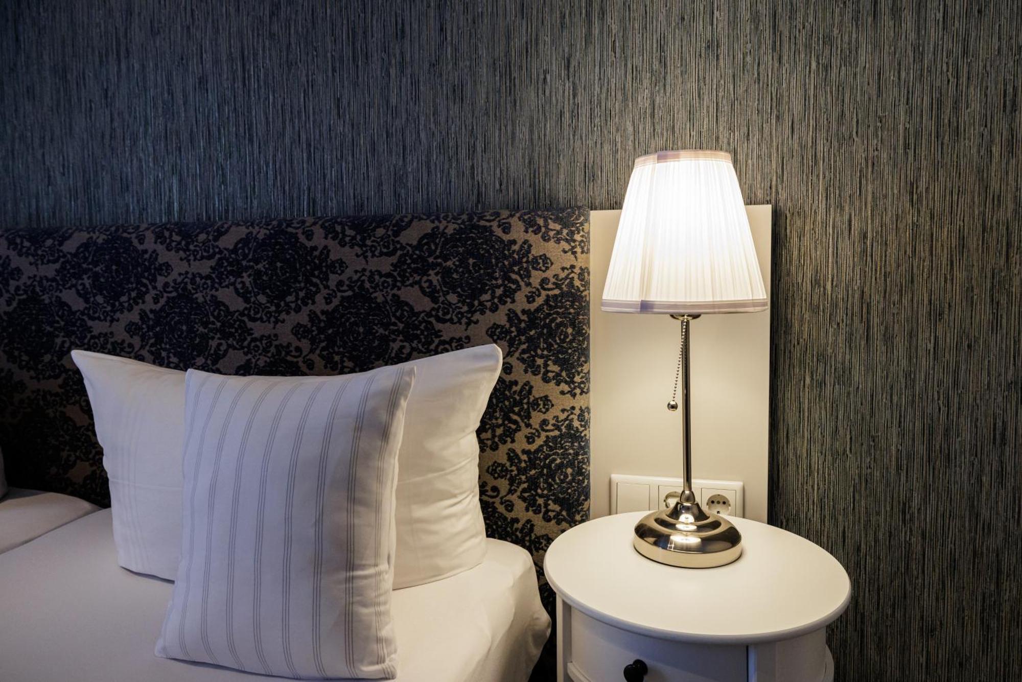 Flair Hotel Zum Storchen Bad Windsheim Kültér fotó